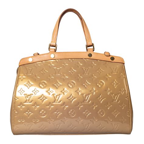 Louis Vuitton Monogram Vernis Brea MM .